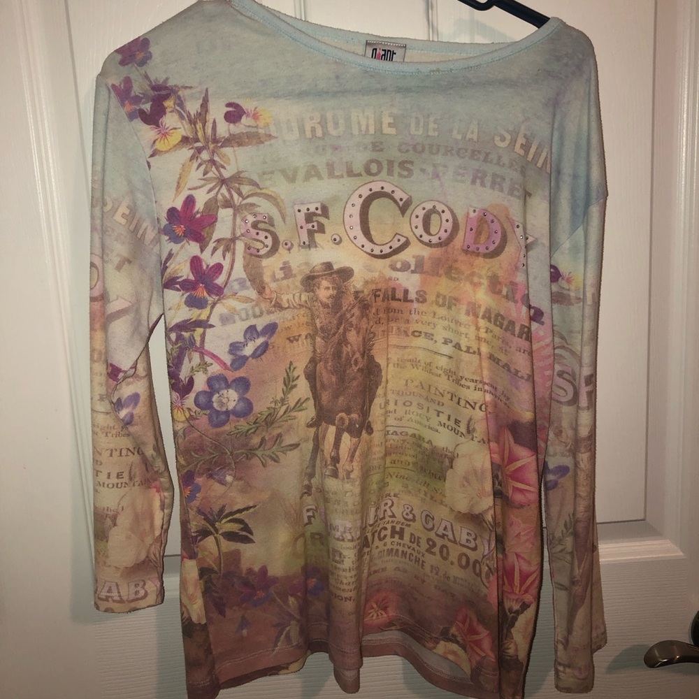 2000’s vintage Pink and blue Long sleeve